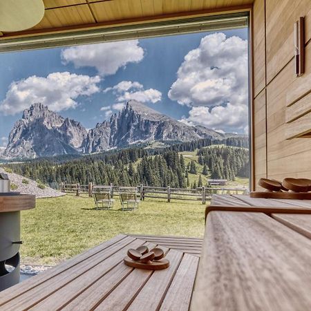 Brunelle Seiser Alm Lodge Bagian luar foto