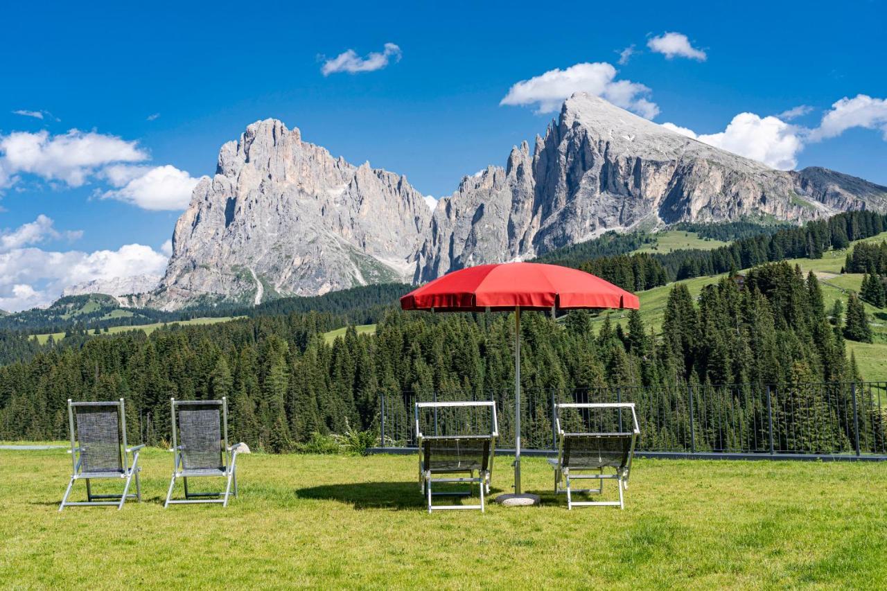 Brunelle Seiser Alm Lodge Bagian luar foto