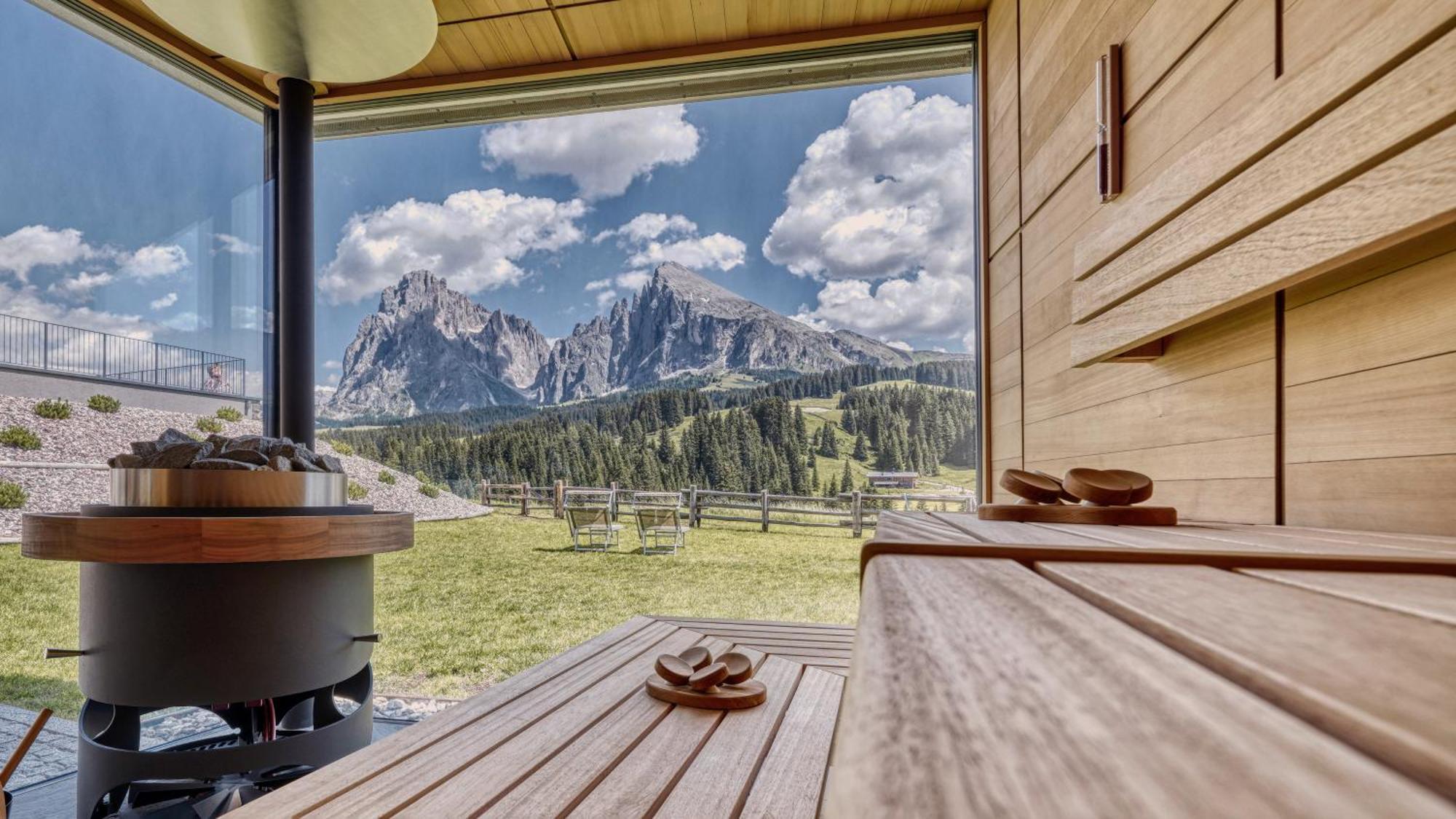 Brunelle Seiser Alm Lodge Bagian luar foto