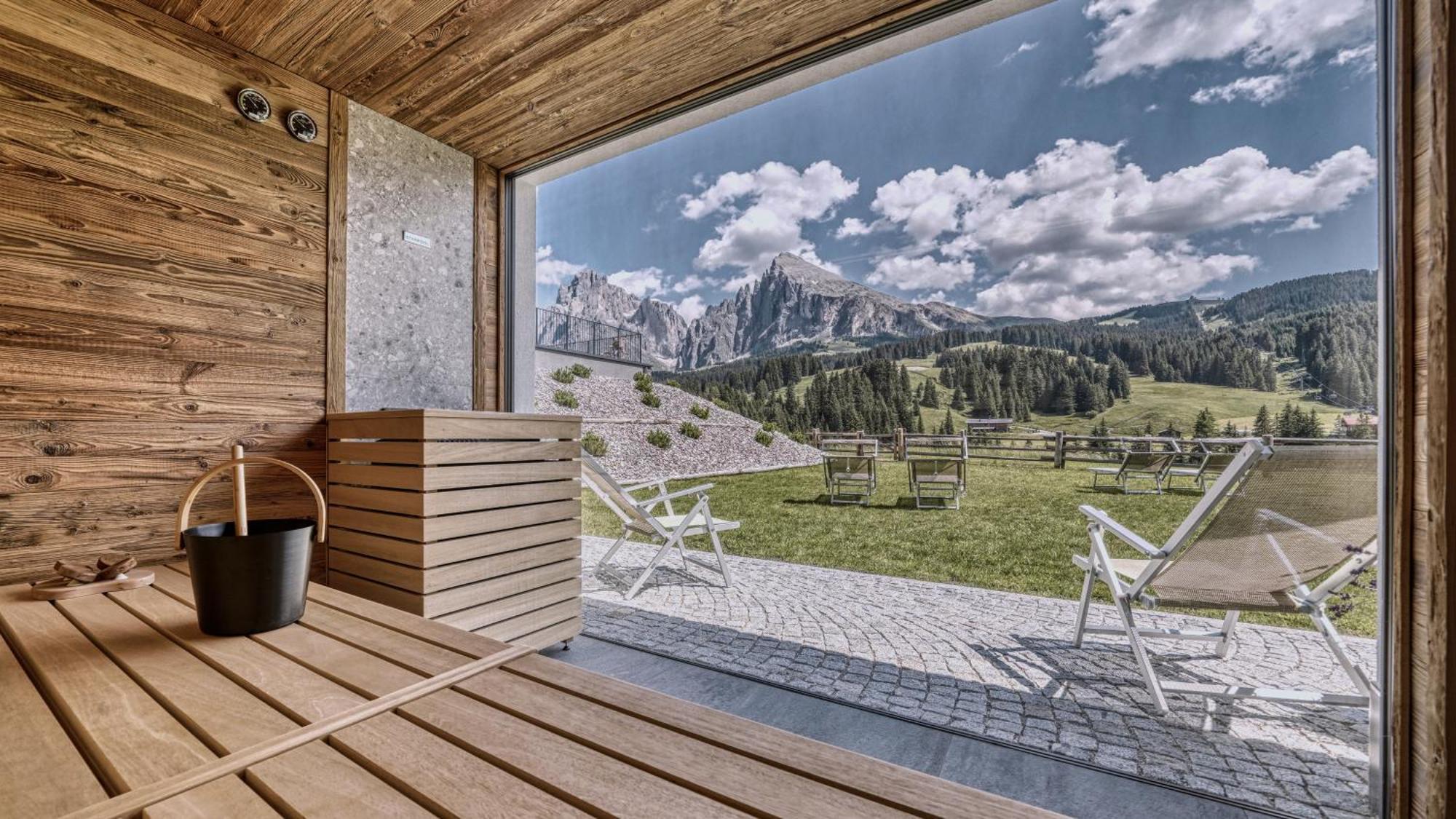 Brunelle Seiser Alm Lodge Bagian luar foto